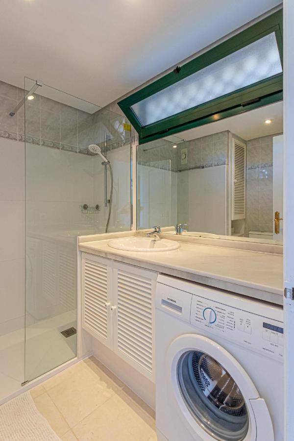 797 Holiday Rentals - Apartamento Frente Al Parque La Paloma Con Piscina بينالماذينا المظهر الخارجي الصورة